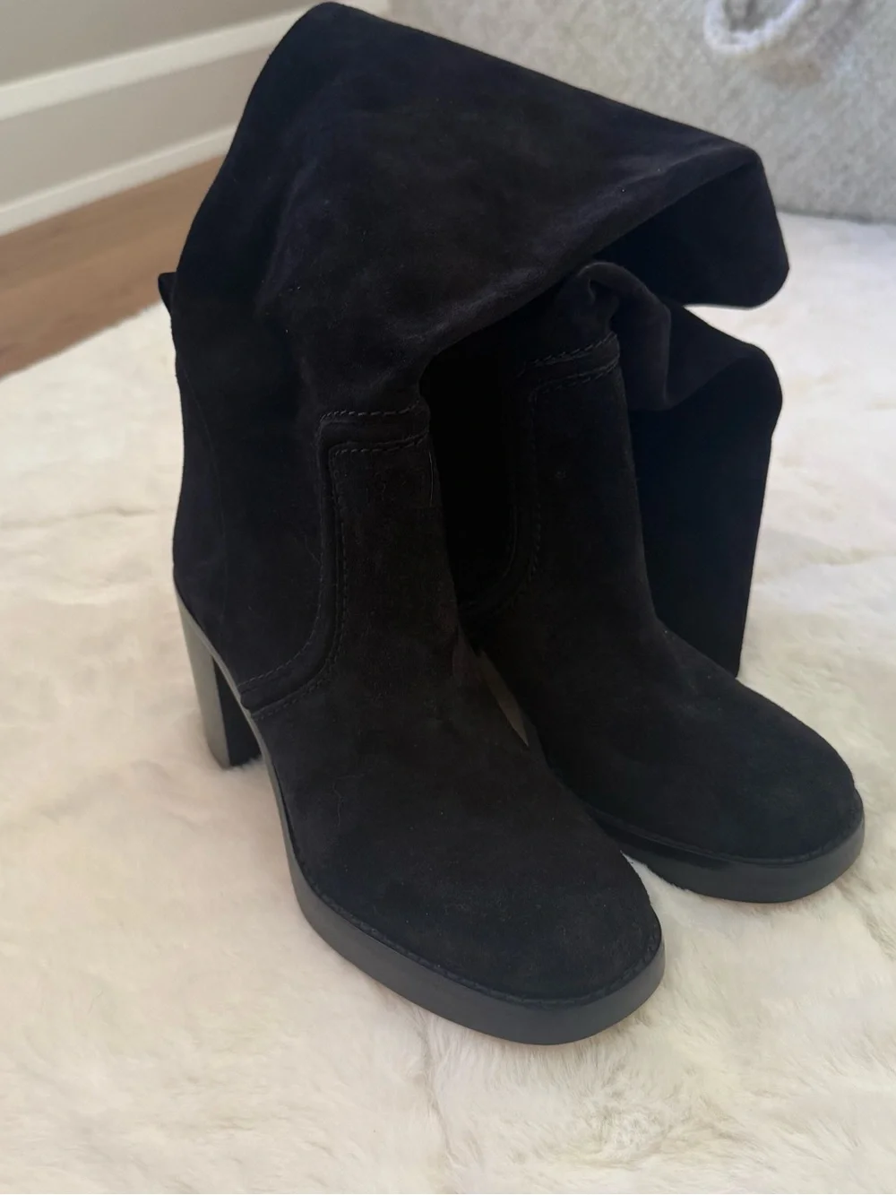 Michael Kors Women's Black Suede Knee-High Block Heel Boots
